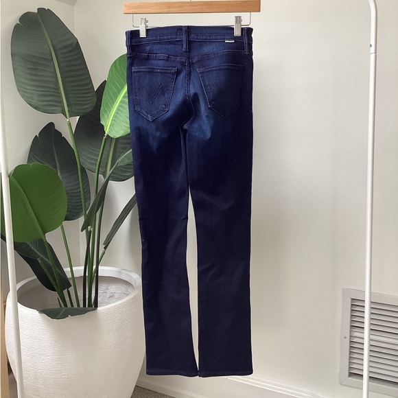 Mother indigo denim. The Mid Rise Dazzler Ankle - Picture 4 of 5